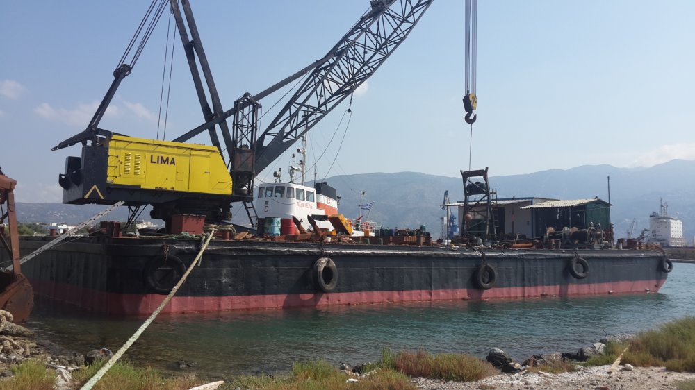 FLOATING CRANE HERAKLIS