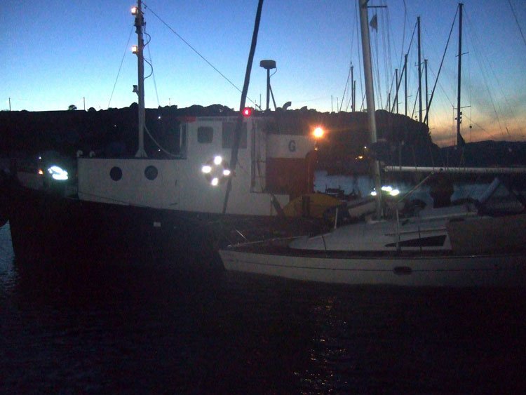 Salvage of M/Y Polymnikos Nisiros Oct 2013