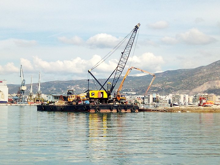 Floating Crane Heraklis